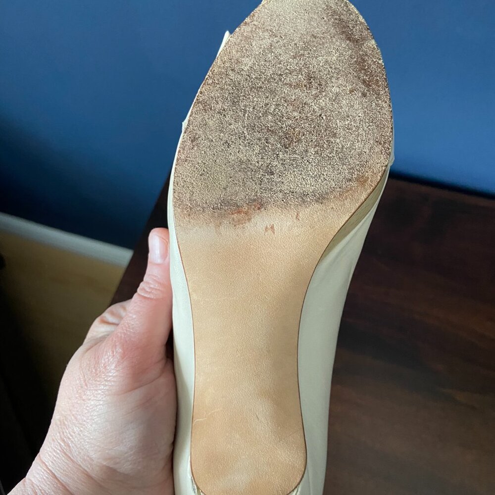 Shoes - Picture 5 of 7